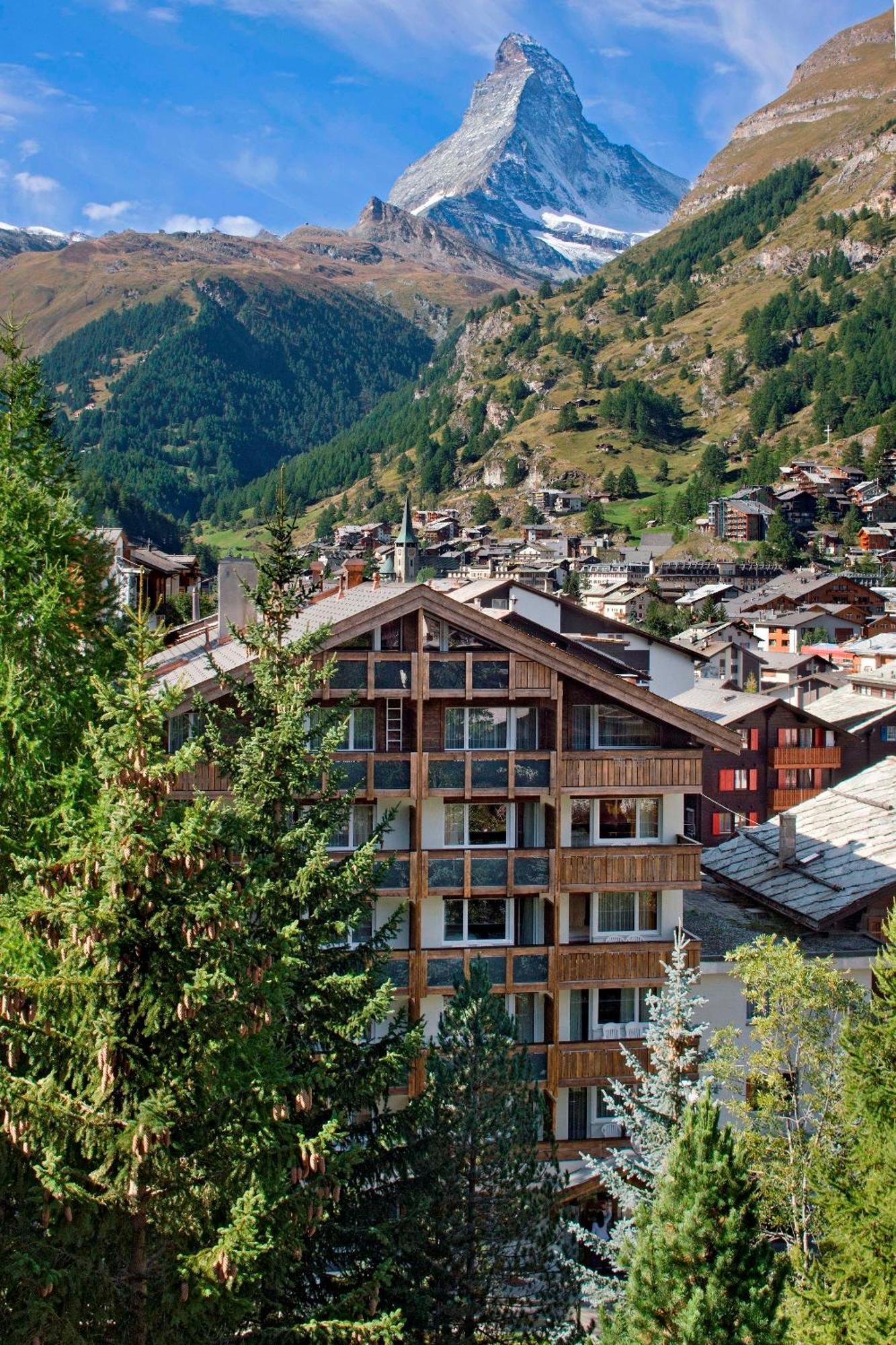 Hotel Holiday Zermatt Exterior photo